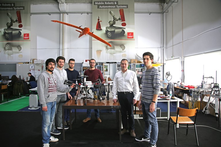 equipa que desenvolveu o drone